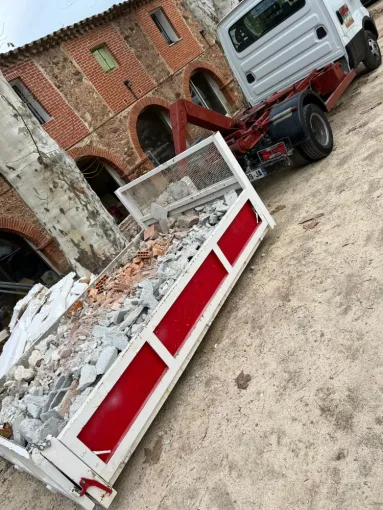 🚛 Location de bennes à Brignoles, Cuers, Keny Location de Benne