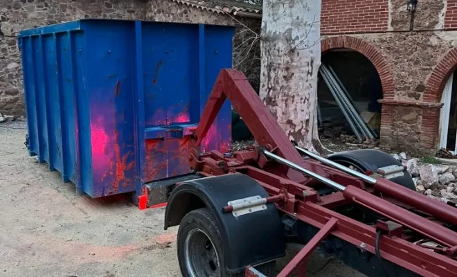 ♻️ Débarras & location de bennes à La Londe-les-Maures , Cuers, Keny Location de Benne